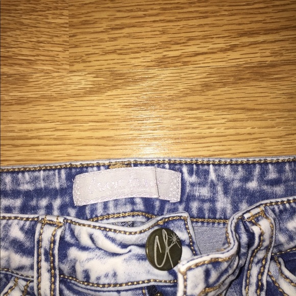 Jean shorts - Picture 3 of 6